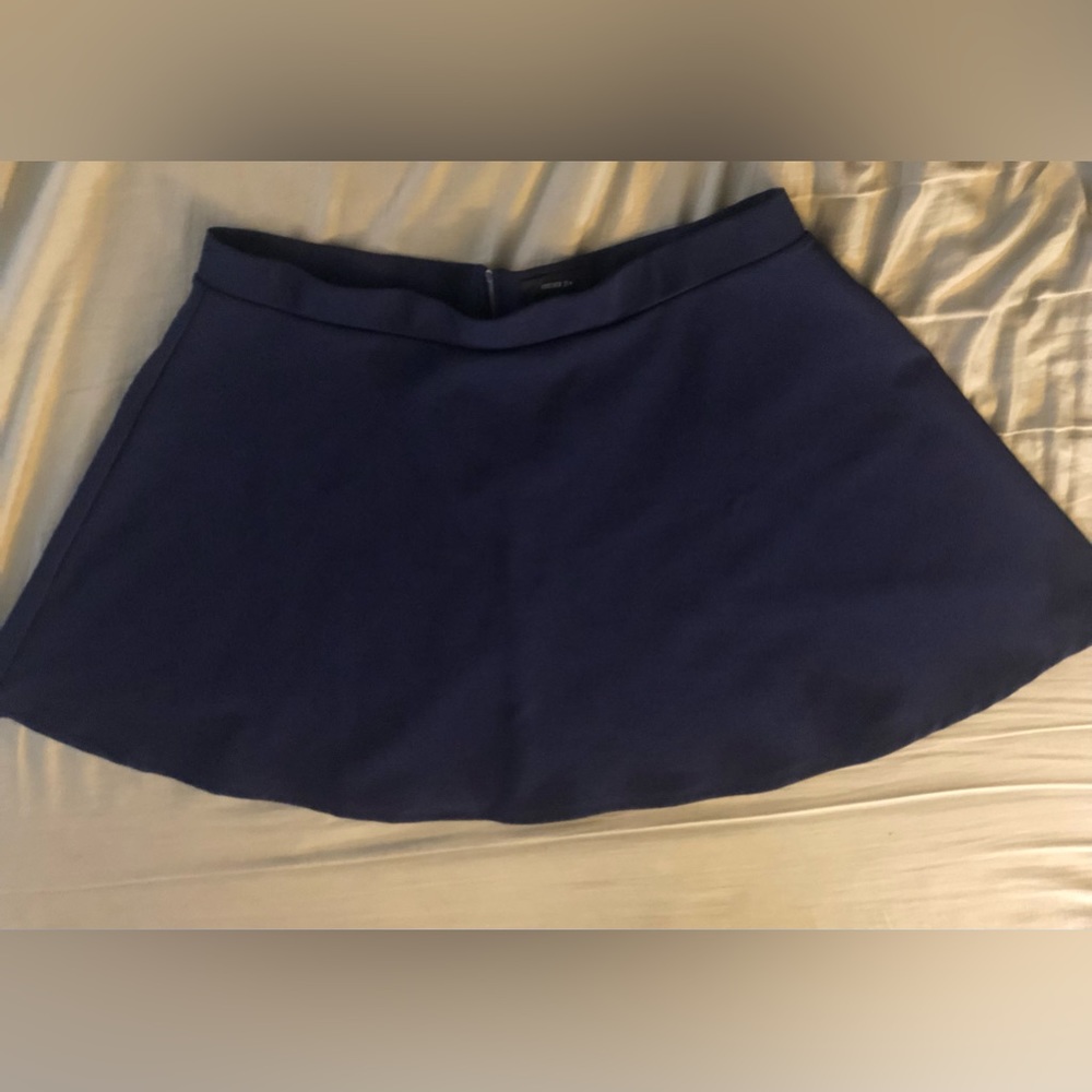 Forever 21 Plus 3X Navy blue skirt